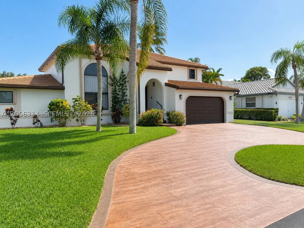 15832 Stonetower Street Davie FL 33331