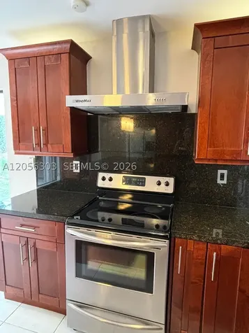 613 Patio Village Way Weston FL 33326