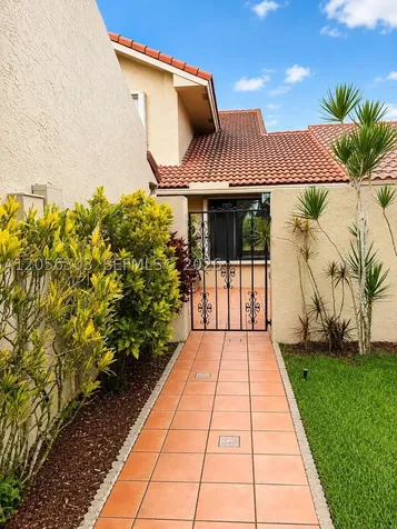 613 Patio Village Way Weston FL 33326