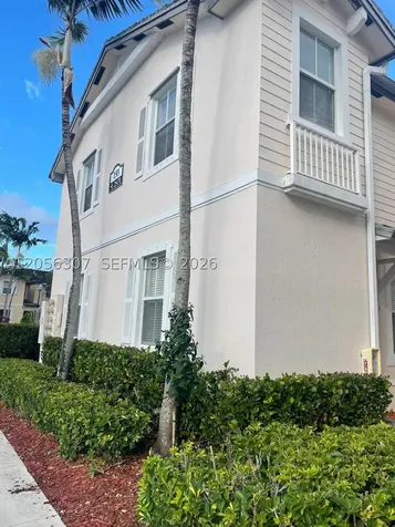 153 SE 28th Place Homestead FL 33033