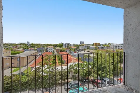 220 SW 17th Court Miami FL 33135