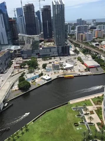 350 S Miami Avenue Miami FL 33130