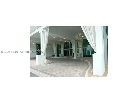 350 S Miami Avenue Miami FL 33130