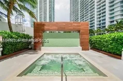 350 S Miami Avenue Miami FL 33130