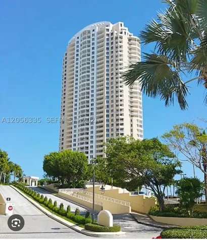 808 Brickell Key Drive Miami FL 33131