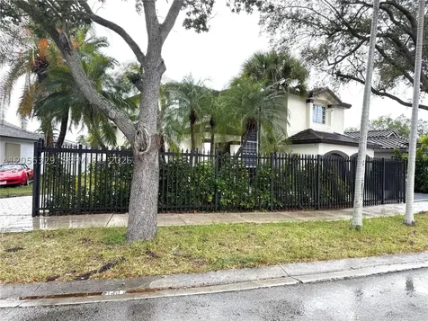 9352 SW 155th Avenue Miami FL 33196