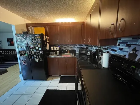 671 NE 195th Street Miami FL 33179