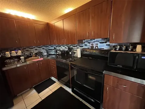 671 NE 195th Street Miami FL 33179