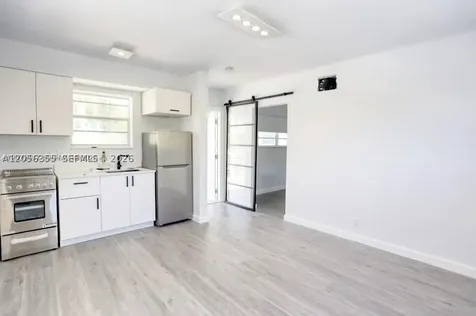 324 Washington Avenue Miami Beach FL 33139