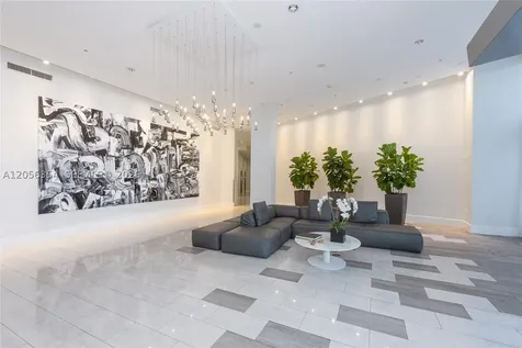 2001 Meridian Avenue Miami Beach FL 33139