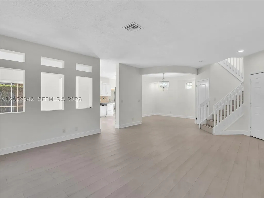 11407 Lakeview Drive Coral Springs FL 33071