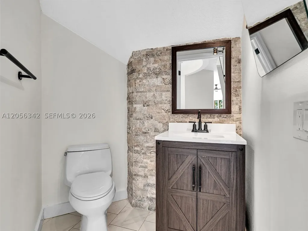 11407 Lakeview Drive Coral Springs FL 33071