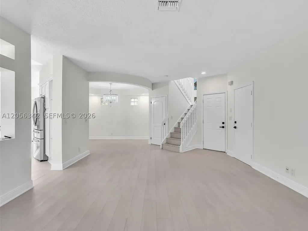 11407 Lakeview Drive Coral Springs FL 33071
