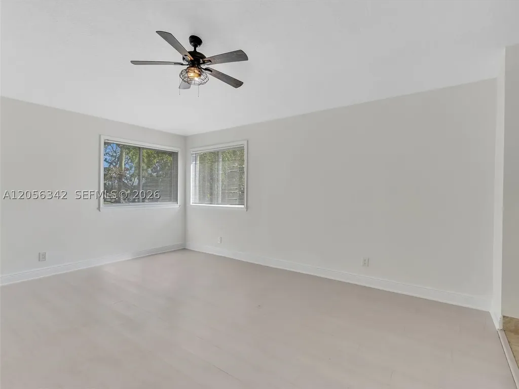 11407 Lakeview Drive Coral Springs FL 33071