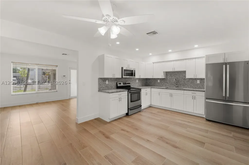 35 NW 49th Avenue Miami FL 33126