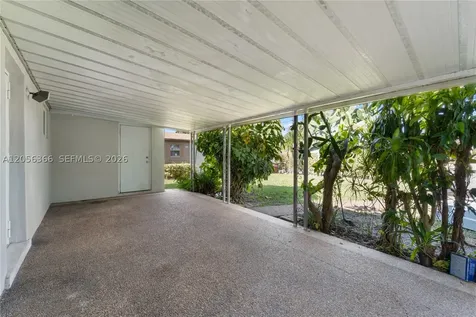 35 NW 49th Avenue Miami FL 33126