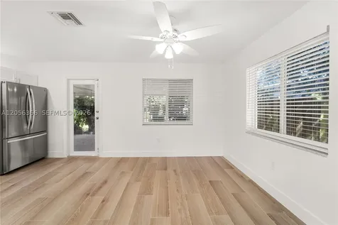 35 NW 49th Avenue Miami FL 33126
