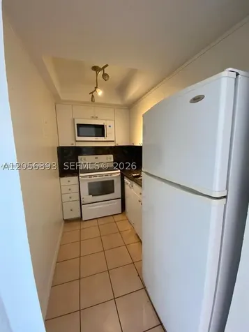 4713 NW 7th Street Miami FL 33126