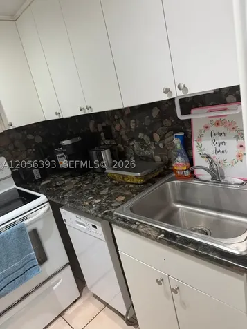 4713 NW 7th Street Miami FL 33126