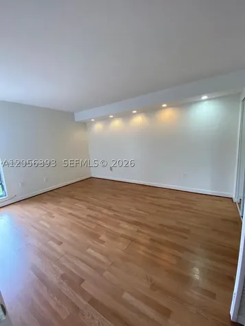 4713 NW 7th Street Miami FL 33126
