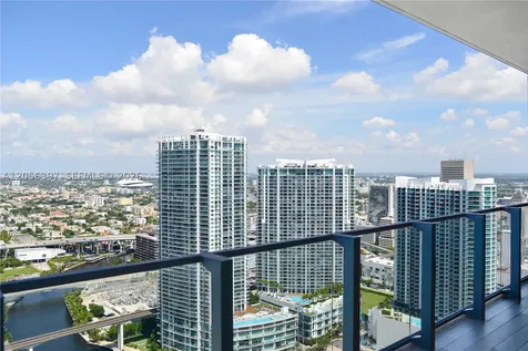 68 SE 6th Street Miami FL 33130