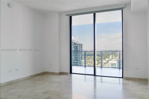 68 SE 6th Street Miami FL 33130