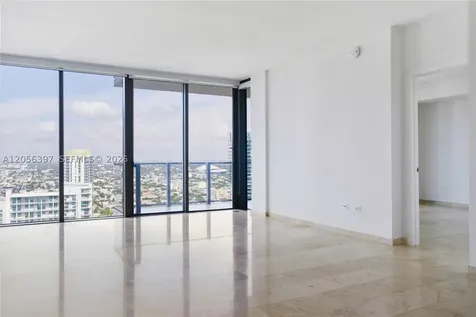 68 SE 6th Street Miami FL 33130