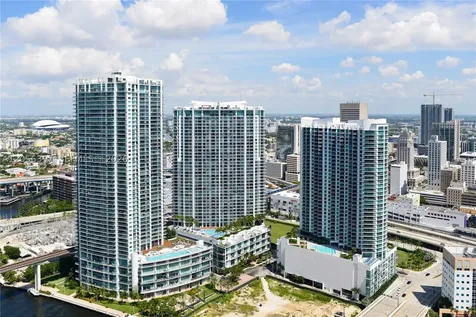 68 SE 6th Street Miami FL 33130