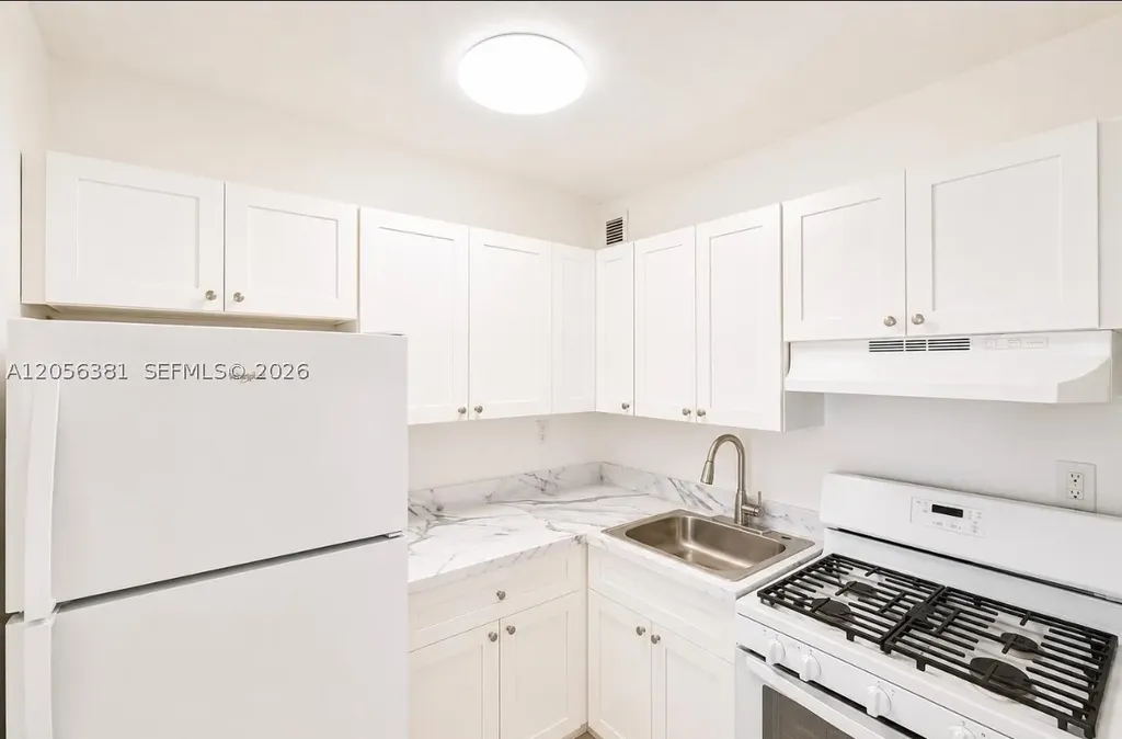 465 E 28th Street Hialeah FL 33013