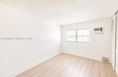 465 E 28th Street Hialeah FL 33013