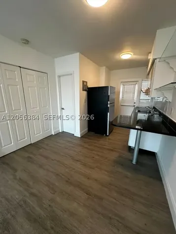 300 74th Street Miami Beach FL 33141