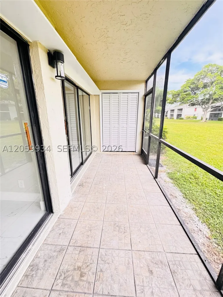 3939 NE 5th Avenue Boca Raton FL 33431