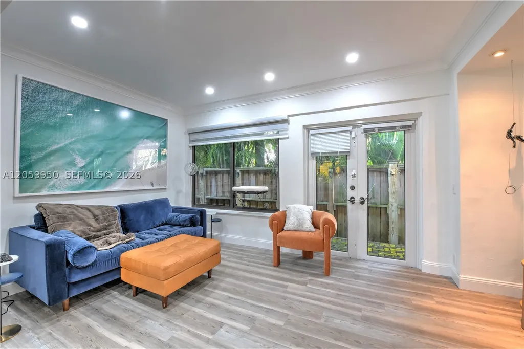 110 N 16th Avenue Hollywood FL 33020