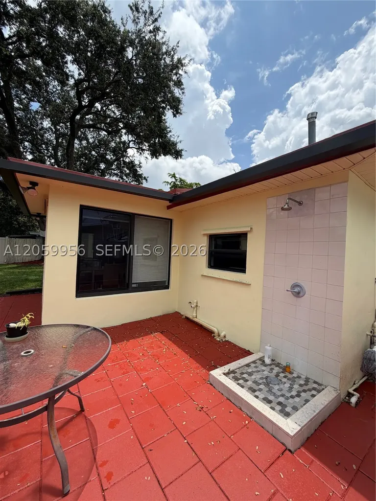 6717 Raleigh Street Hollywood FL 33024