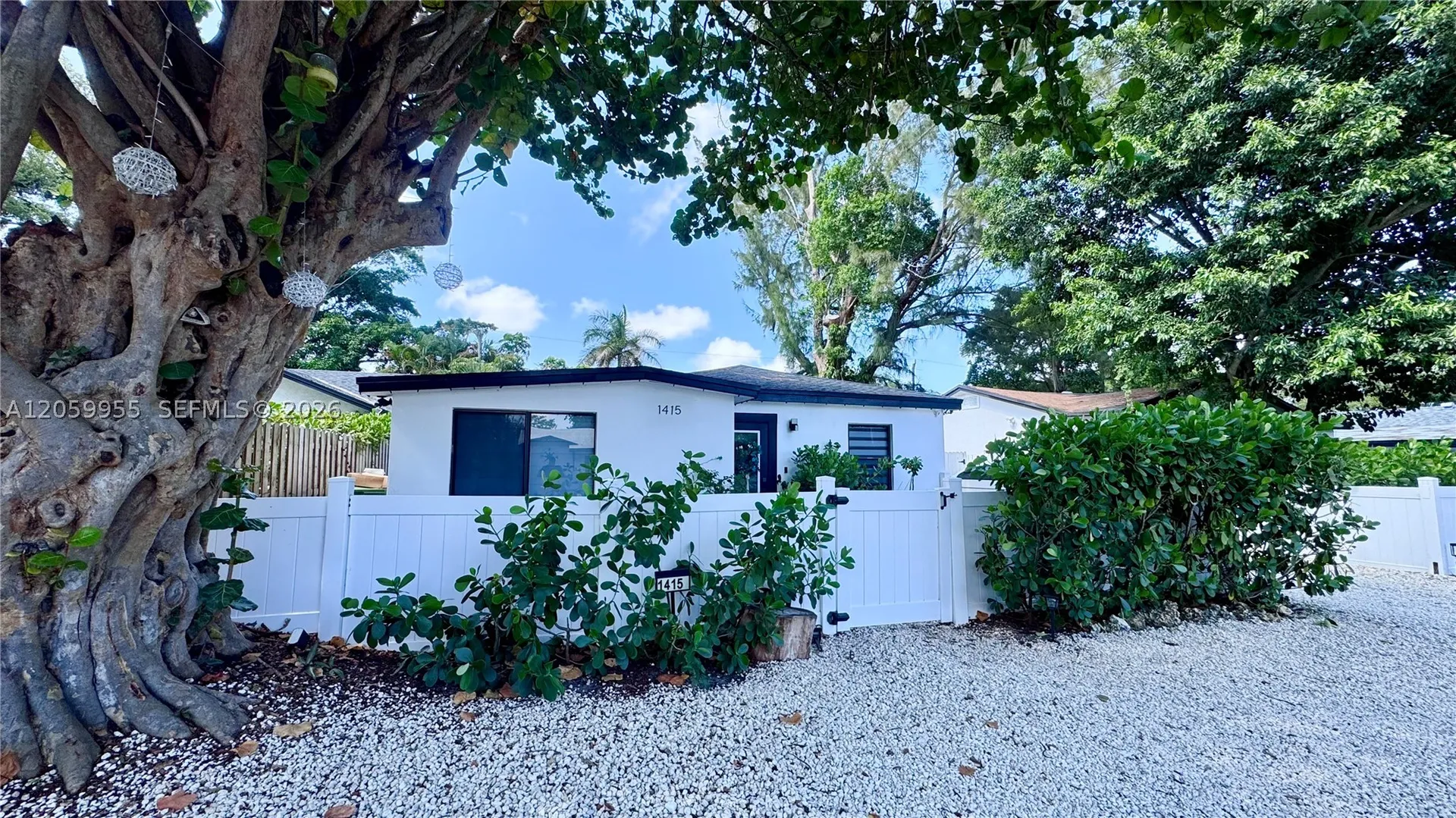 1415 SW 27th Court Fort Lauderdale FL 33315