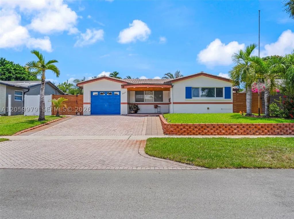 2021 N 52nd Avenue Hollywood FL 33021