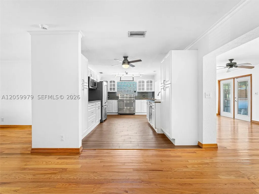 2021 N 52nd Avenue Hollywood FL 33021