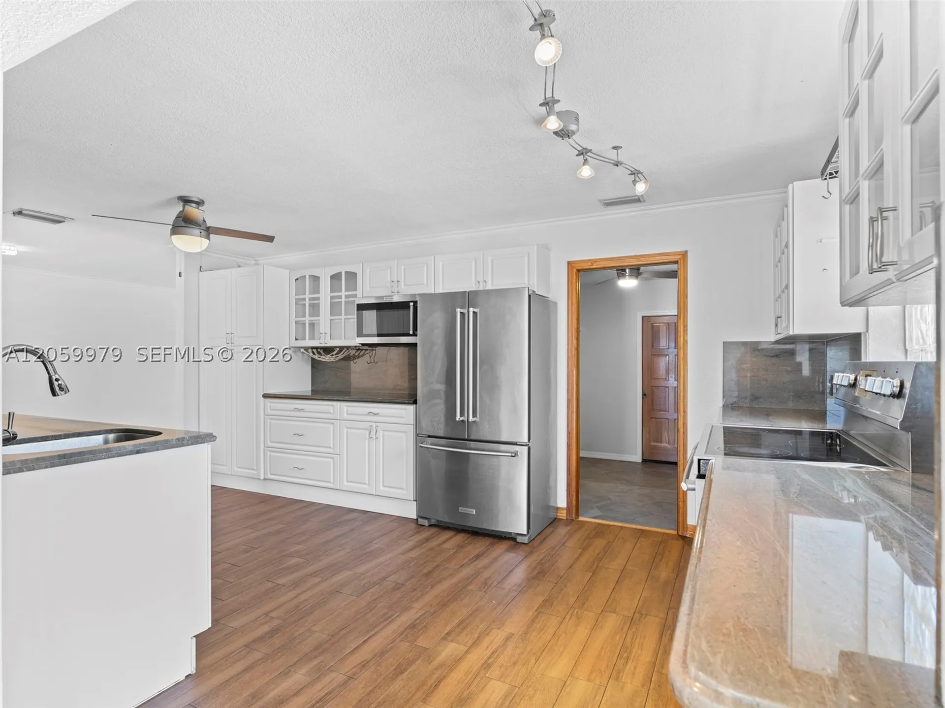 2021 N 52nd Avenue Hollywood FL 33021