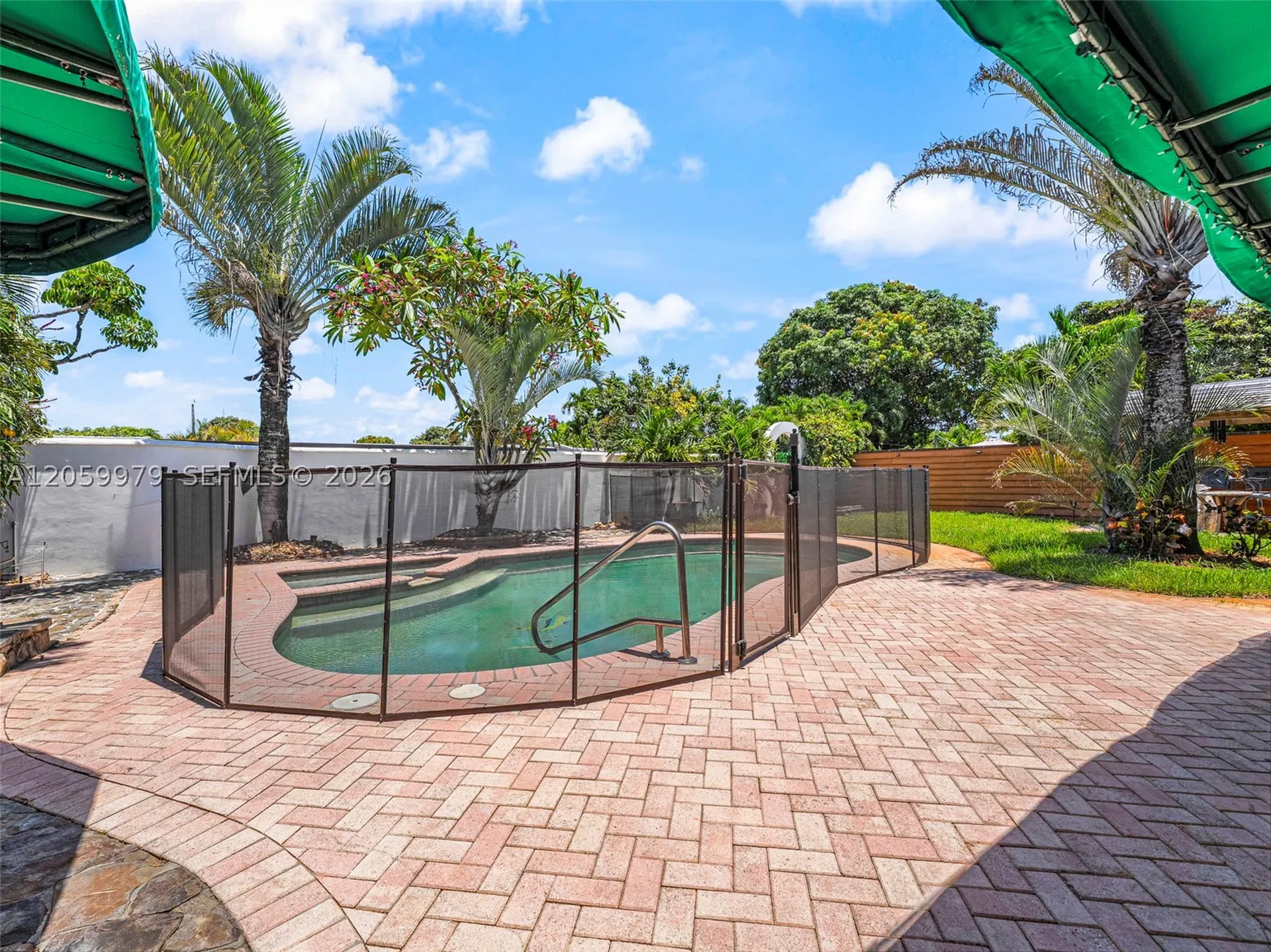 2021 N 52nd Avenue Hollywood FL 33021