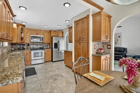11584 Waterford Court Cooper City FL 33026