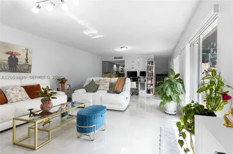 14357 SW 97th Terrace Miami FL 33186