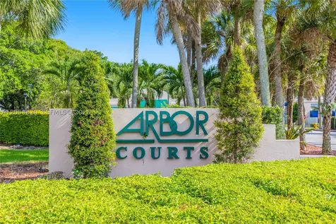 14357 SW 97th Terrace Miami FL 33186
