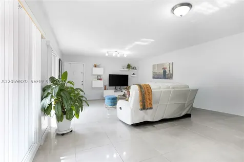 14357 SW 97th Terrace Miami FL 33186