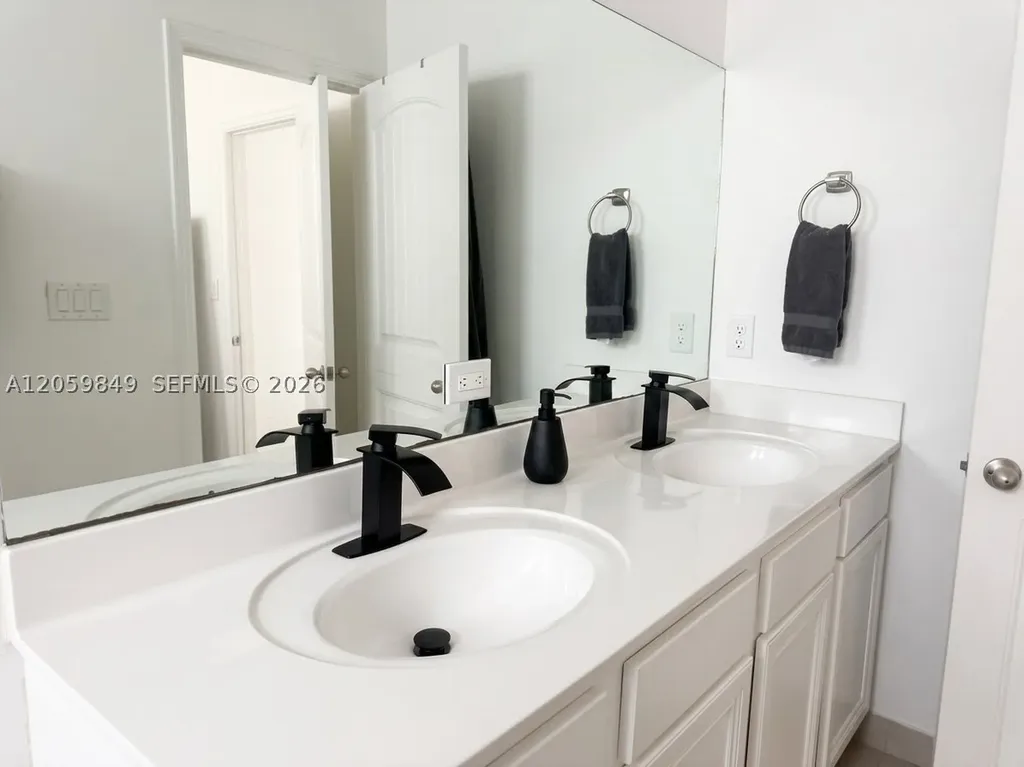 1091 NW 33rd Court Pompano Beach FL 33064
