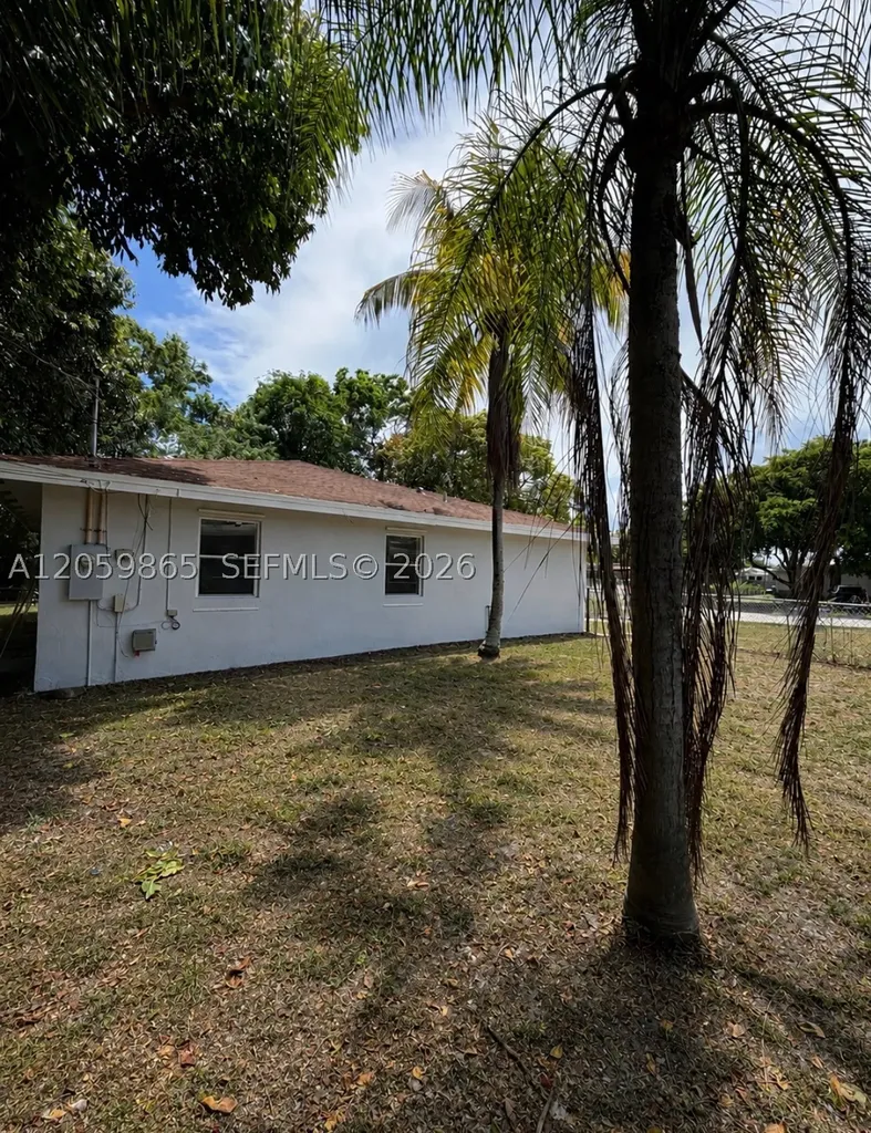 5202 NE 14th Terrace Pompano Beach FL 33064