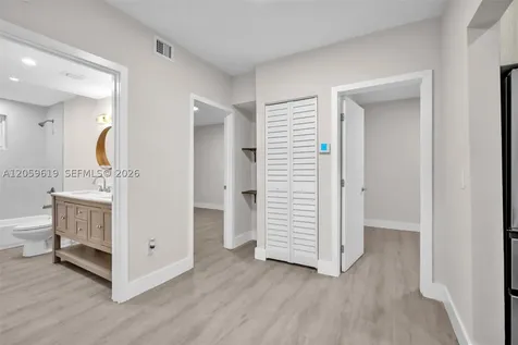 3030 NW 16th Street Miami FL 33125