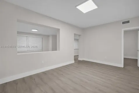 3030 NW 16th Street Miami FL 33125