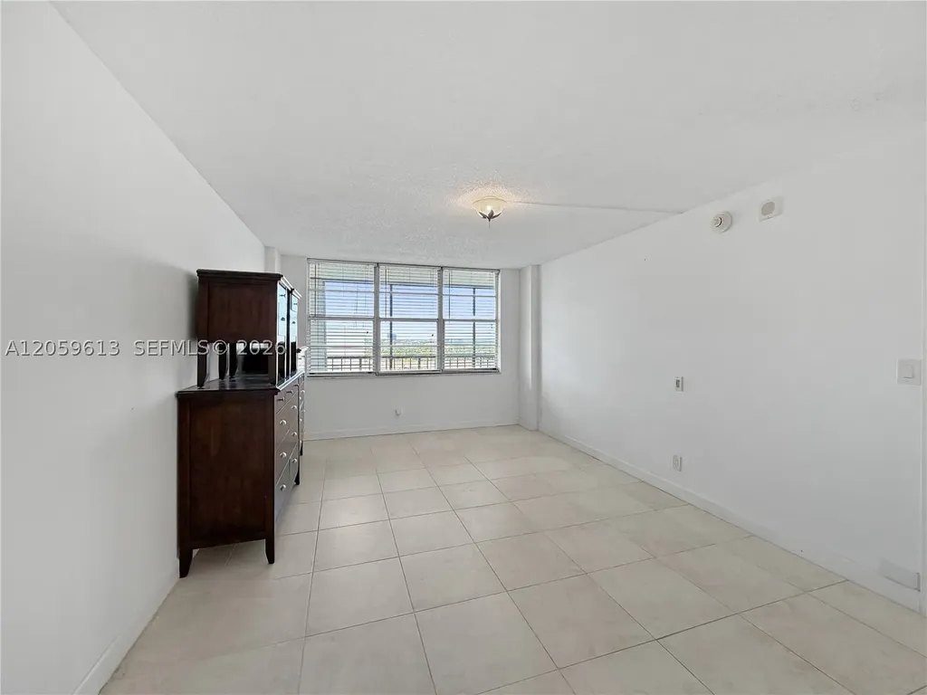 1160 N Federal Highway Fort Lauderdale FL 33304
