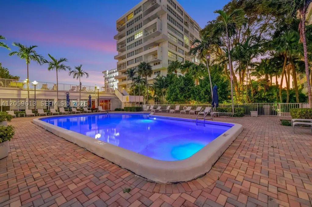 1160 N Federal Highway Fort Lauderdale FL 33304