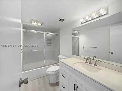 1160 N Federal Highway Fort Lauderdale FL 33304